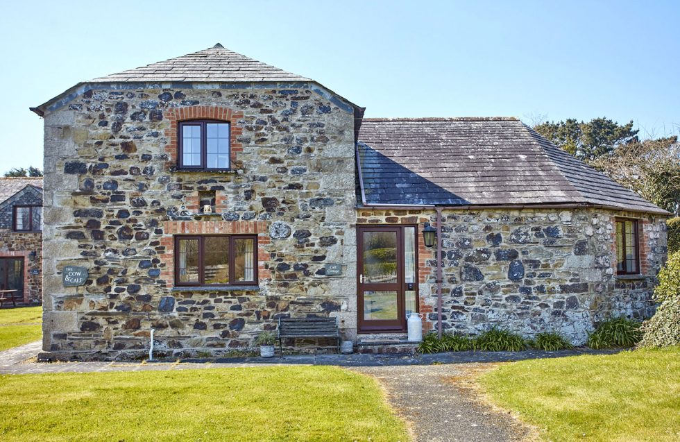 Cow and Calf Cottages, 1 Treglyn Farm Cottages, St Minver £475,000 FREEHOLD