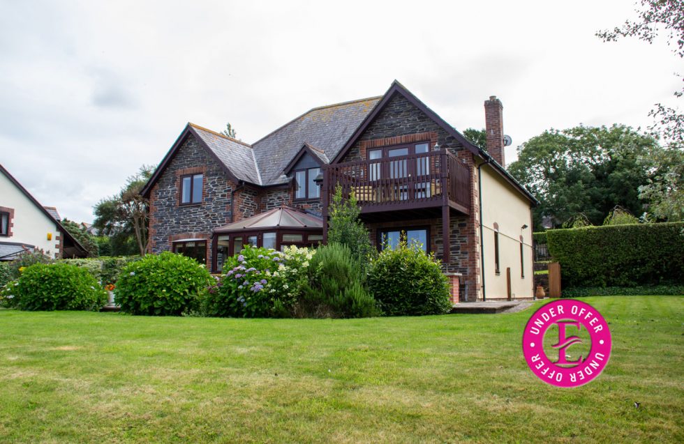 The Summerhouse, Roserrow/The Point Guide Price £1,200,000 Freehold UNDER OFFER